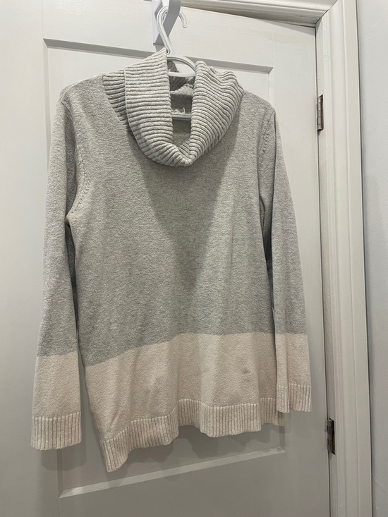 Reitmans Sweaters - Reitmans Gray and Cream Cowl Neck Colorblock Sweater
